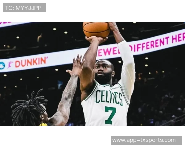 杰伦布朗尽管失误频繁仍砍下29分助球队获胜表现令人振奋